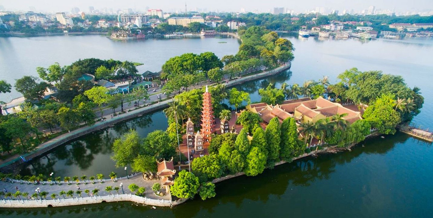 Cycle Around West Lake Hanoi Half Day